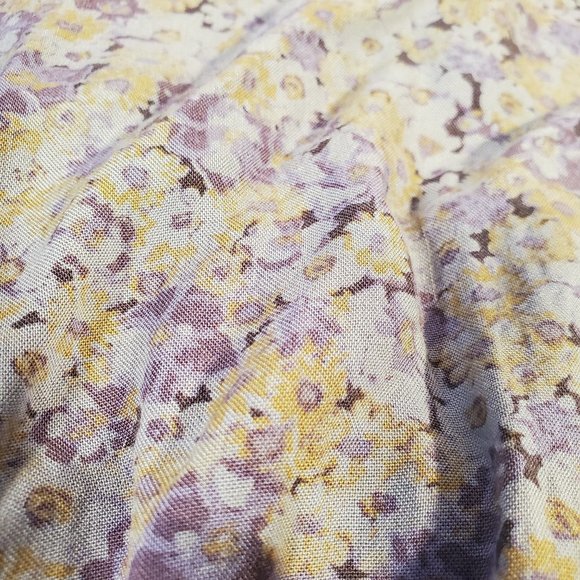 Tie Front Floral Crop Top - Picture 2 of 4